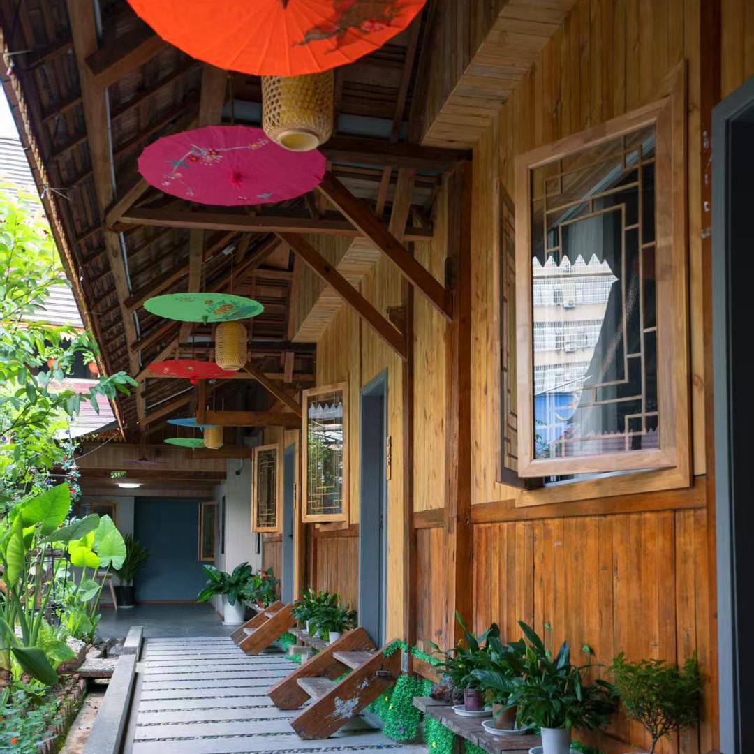 版纳康养旅居小萍