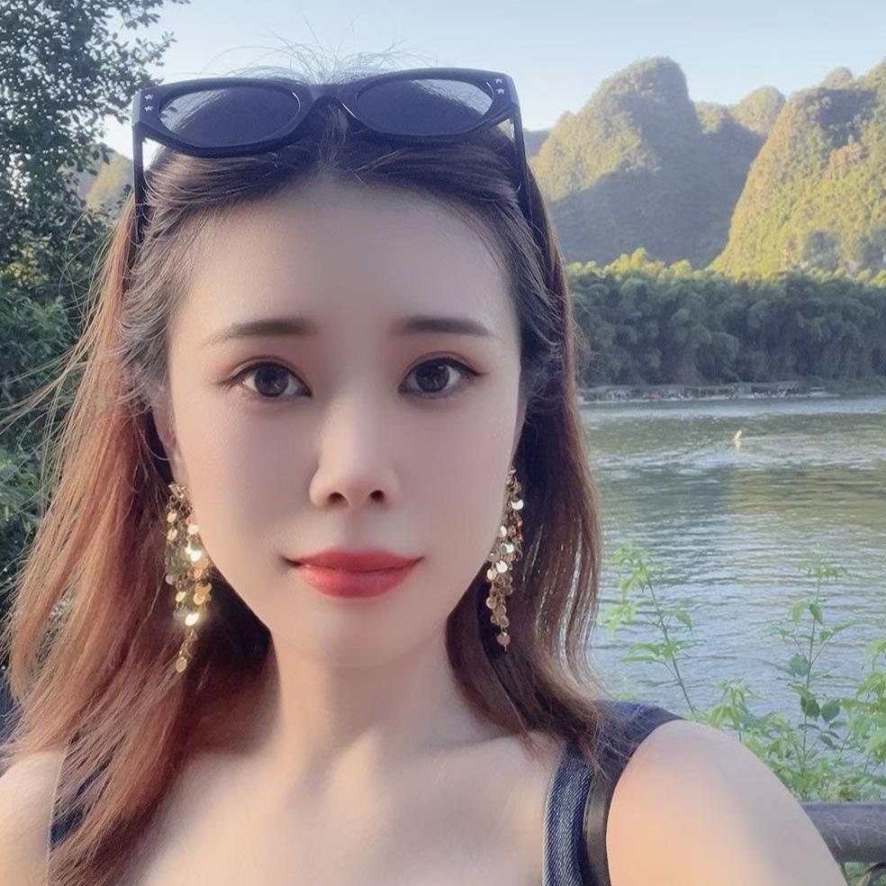 铭铭轻奢饰品精品馆