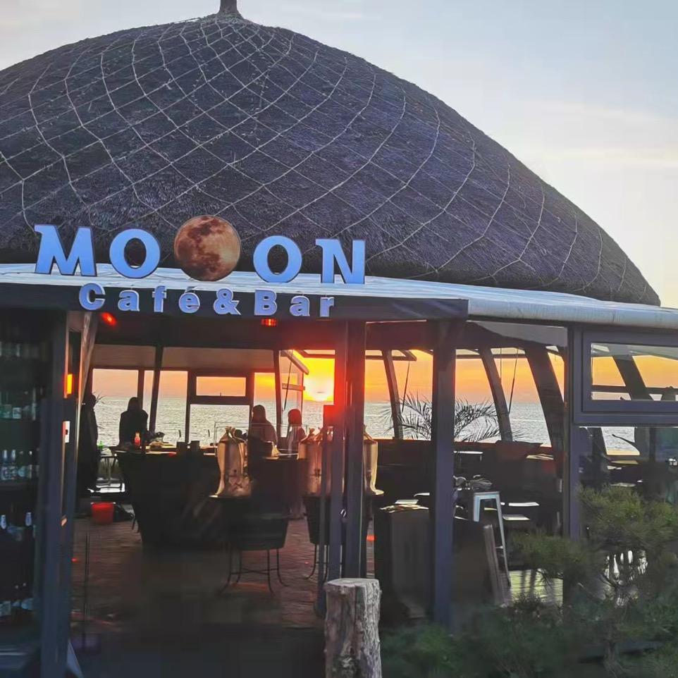 威海MOON沙滩CLUB