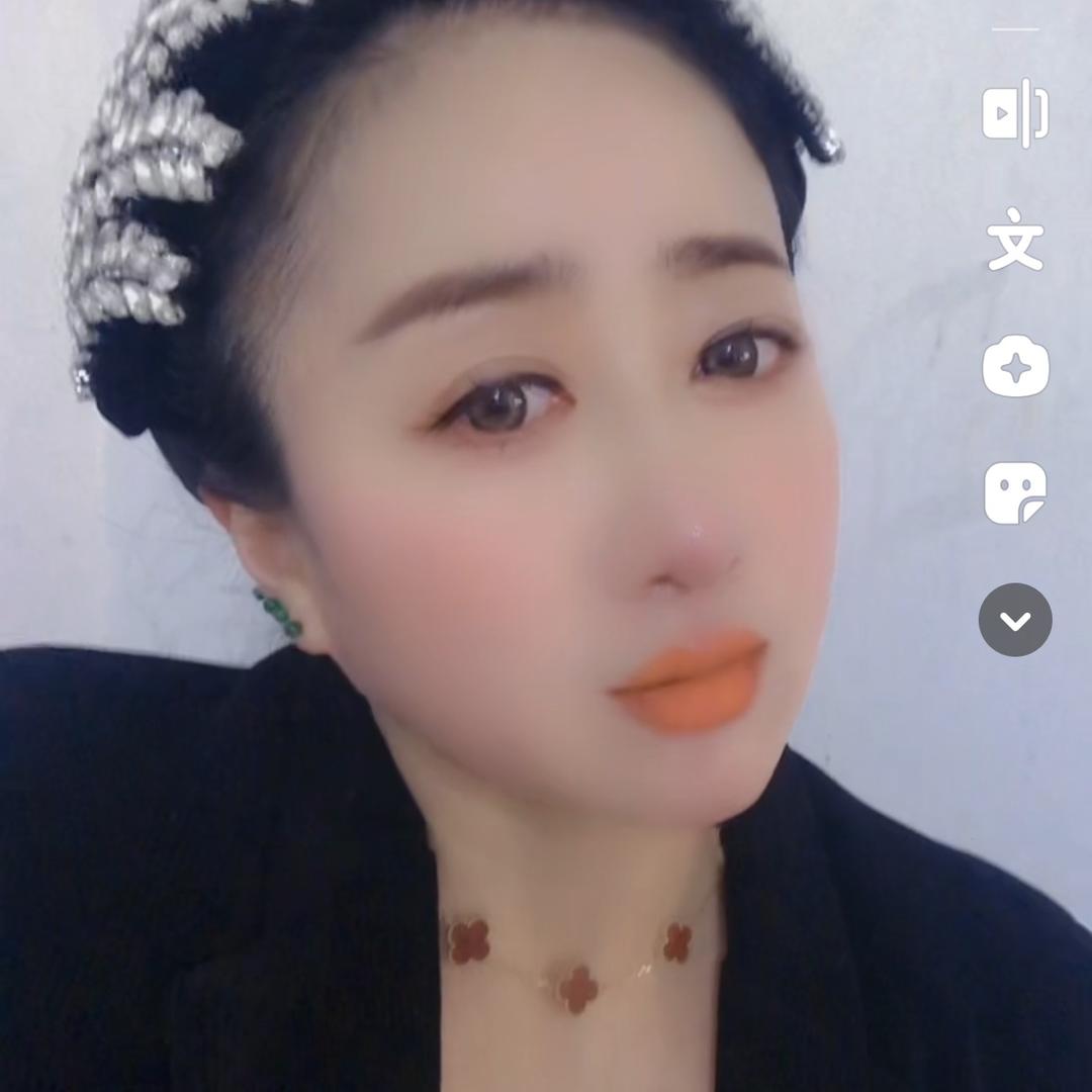 小墨墨的麻麻