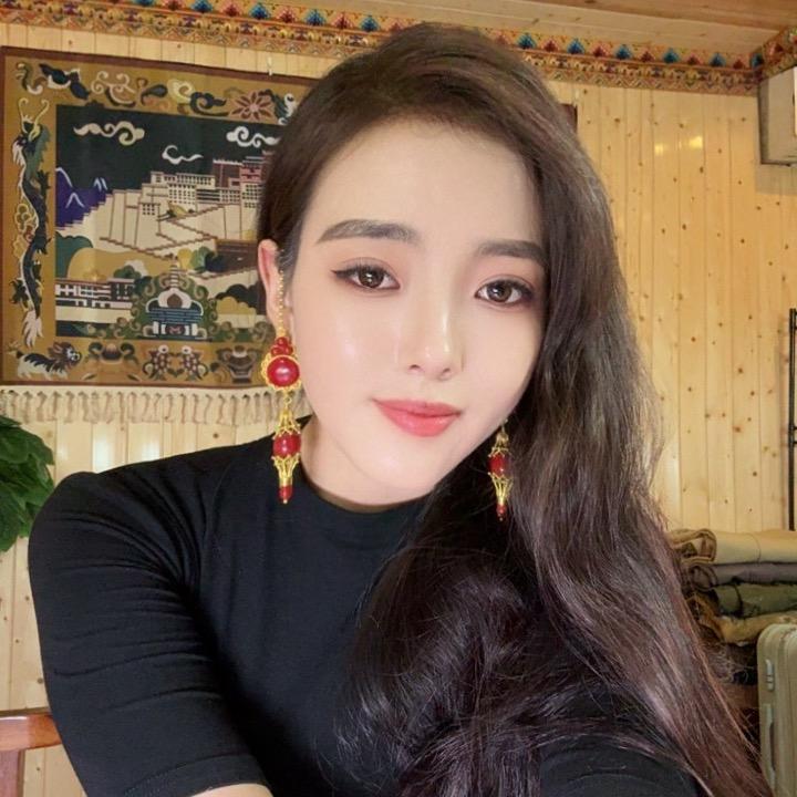 拥珍：卓热查姆👸