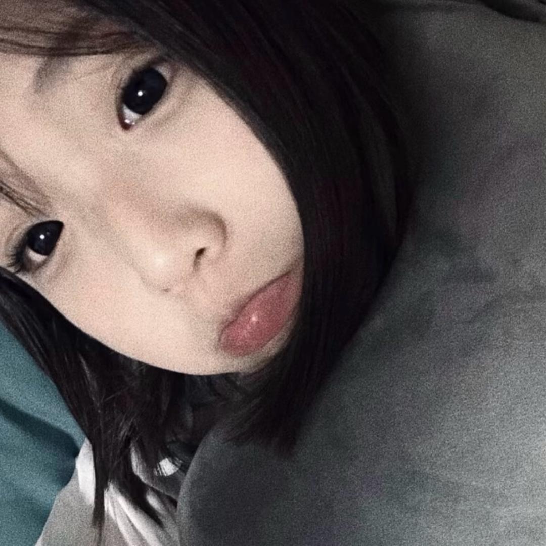 焕.