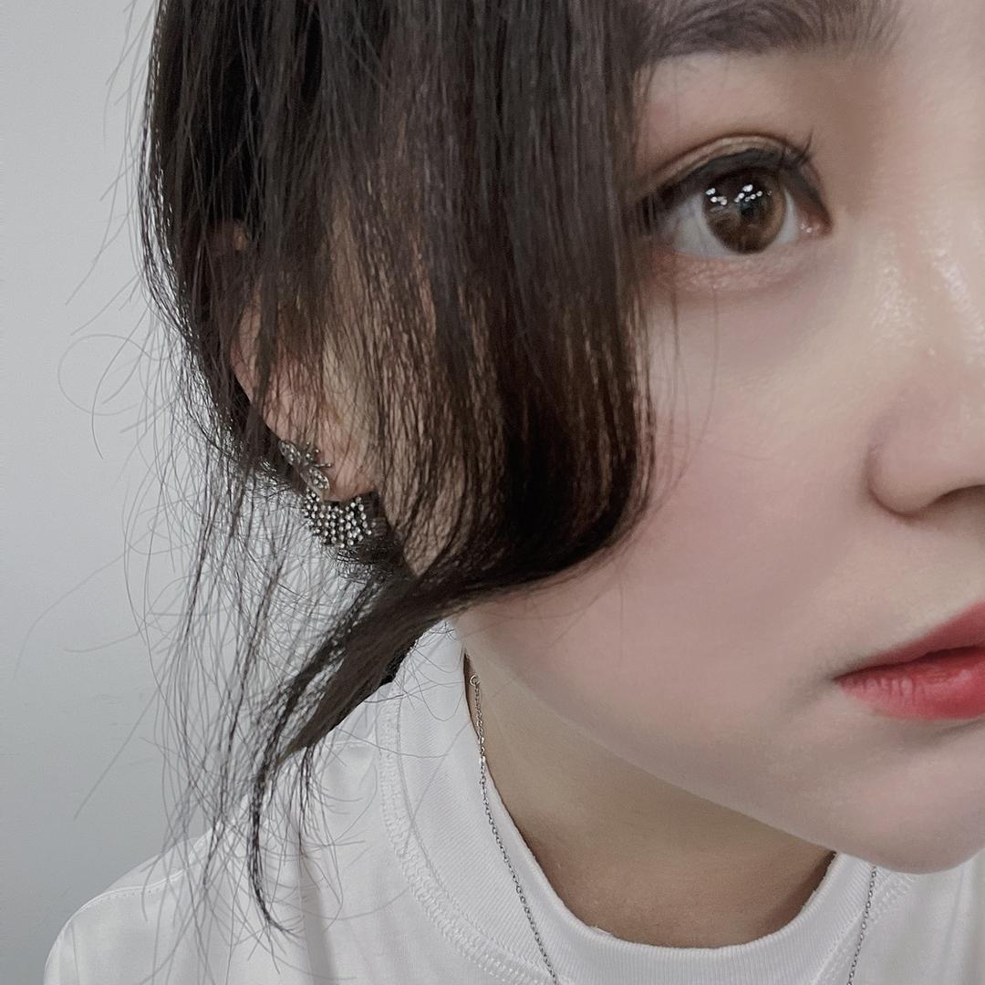 小明没同学