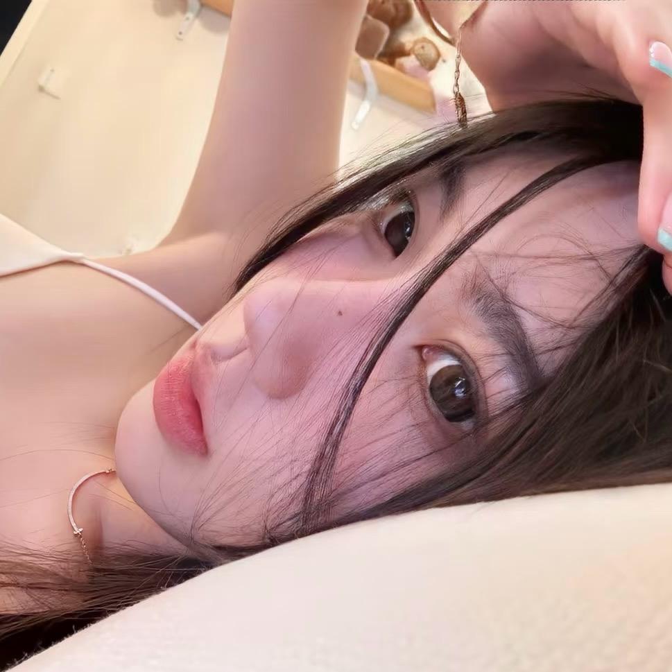 海边捡贝壳🐚
