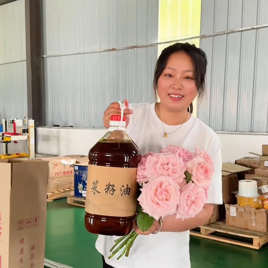 卖油妹-莎莎
