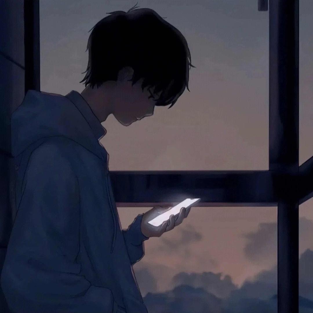 八月