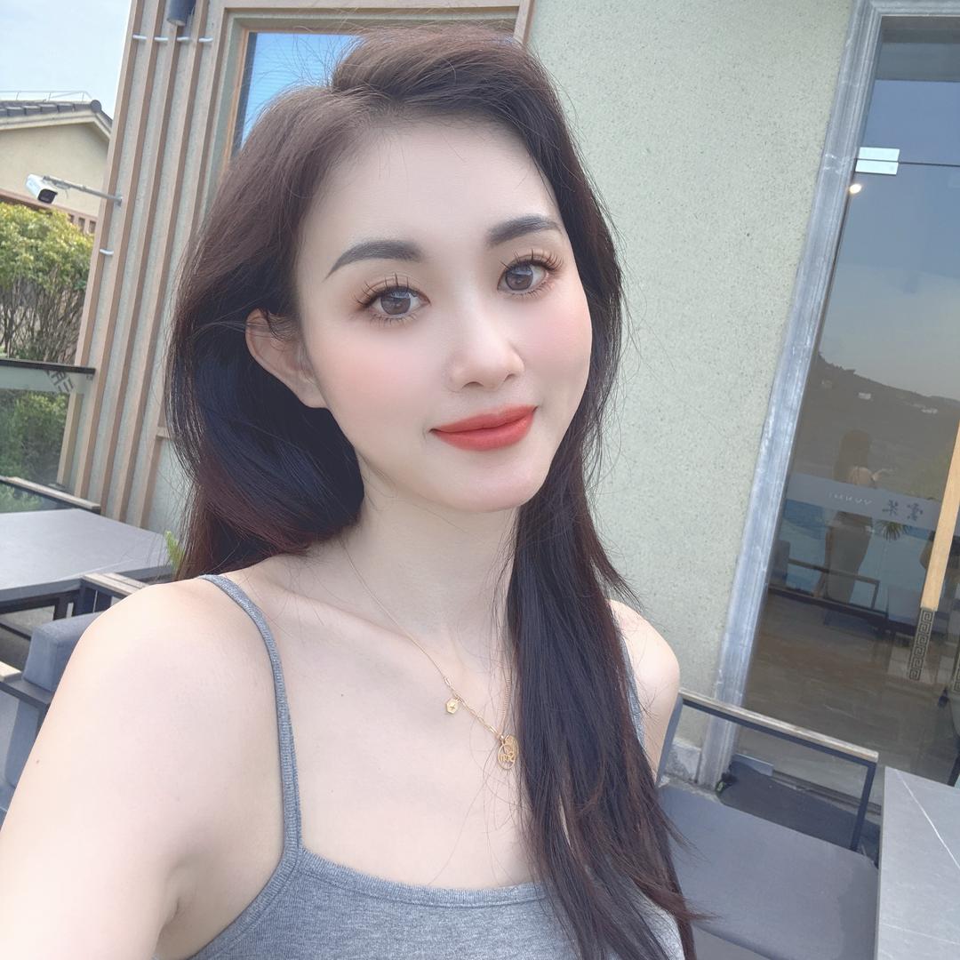 小静静♡