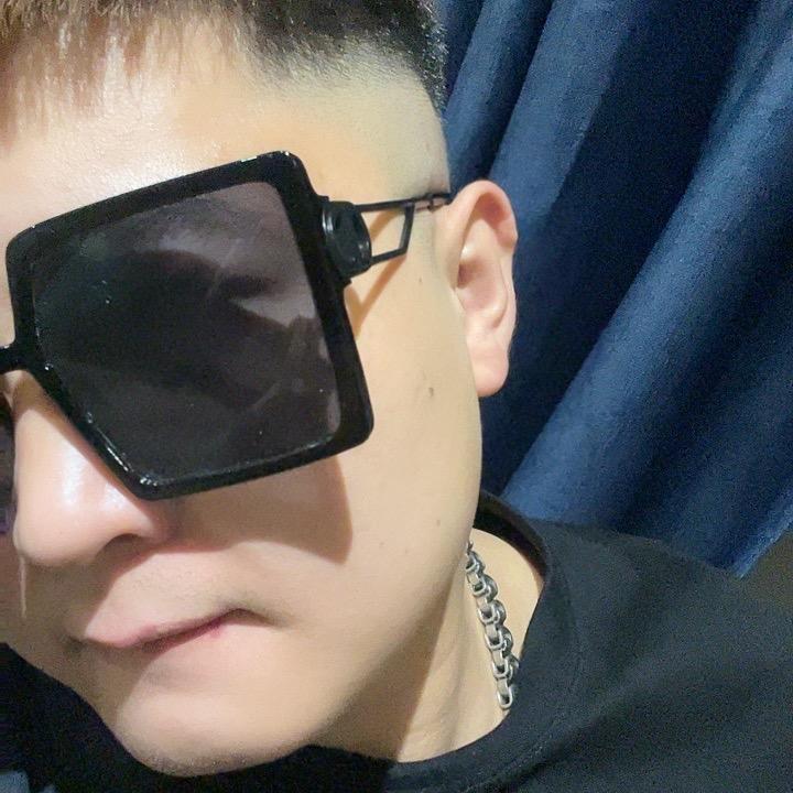 董先生