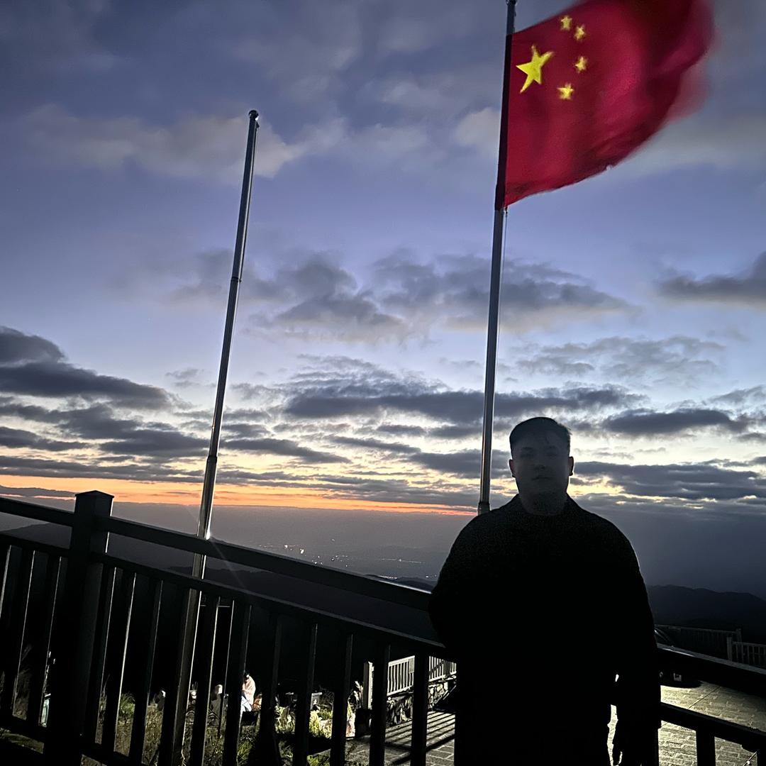 周優秀.