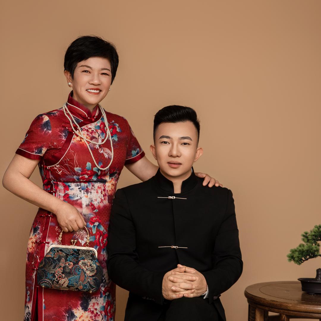 家有“活宝老妈”《收徒》【主持人.苏晨】