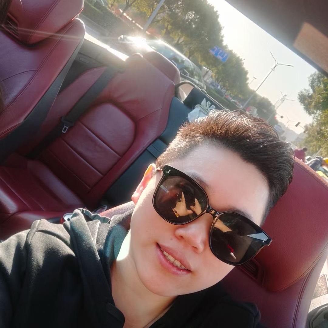 张潍潍−三味烧烤/郯记羊肉汤锅（创始人）