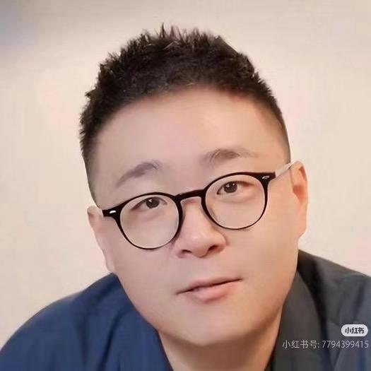 郝邵文（甄选百货）