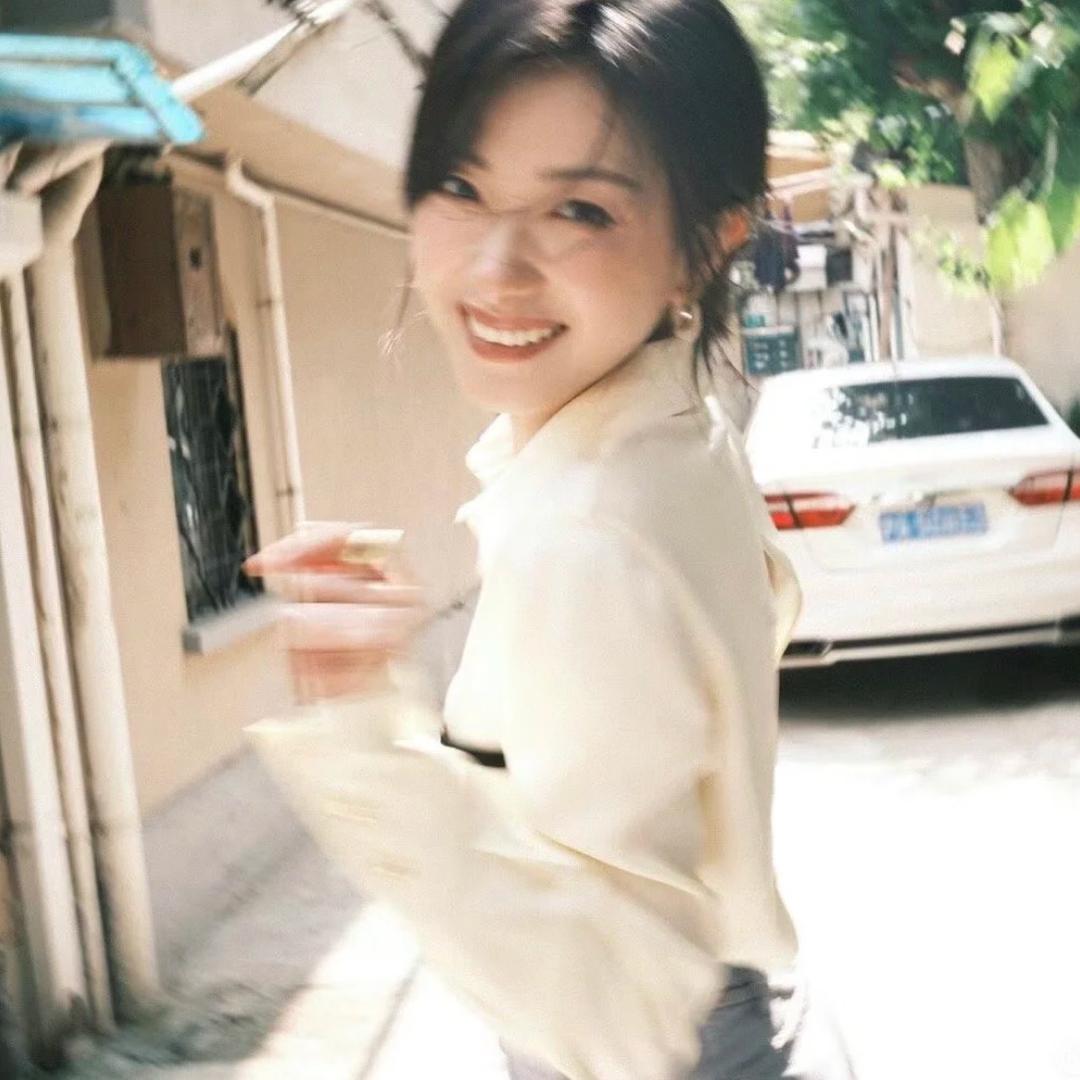 孙^