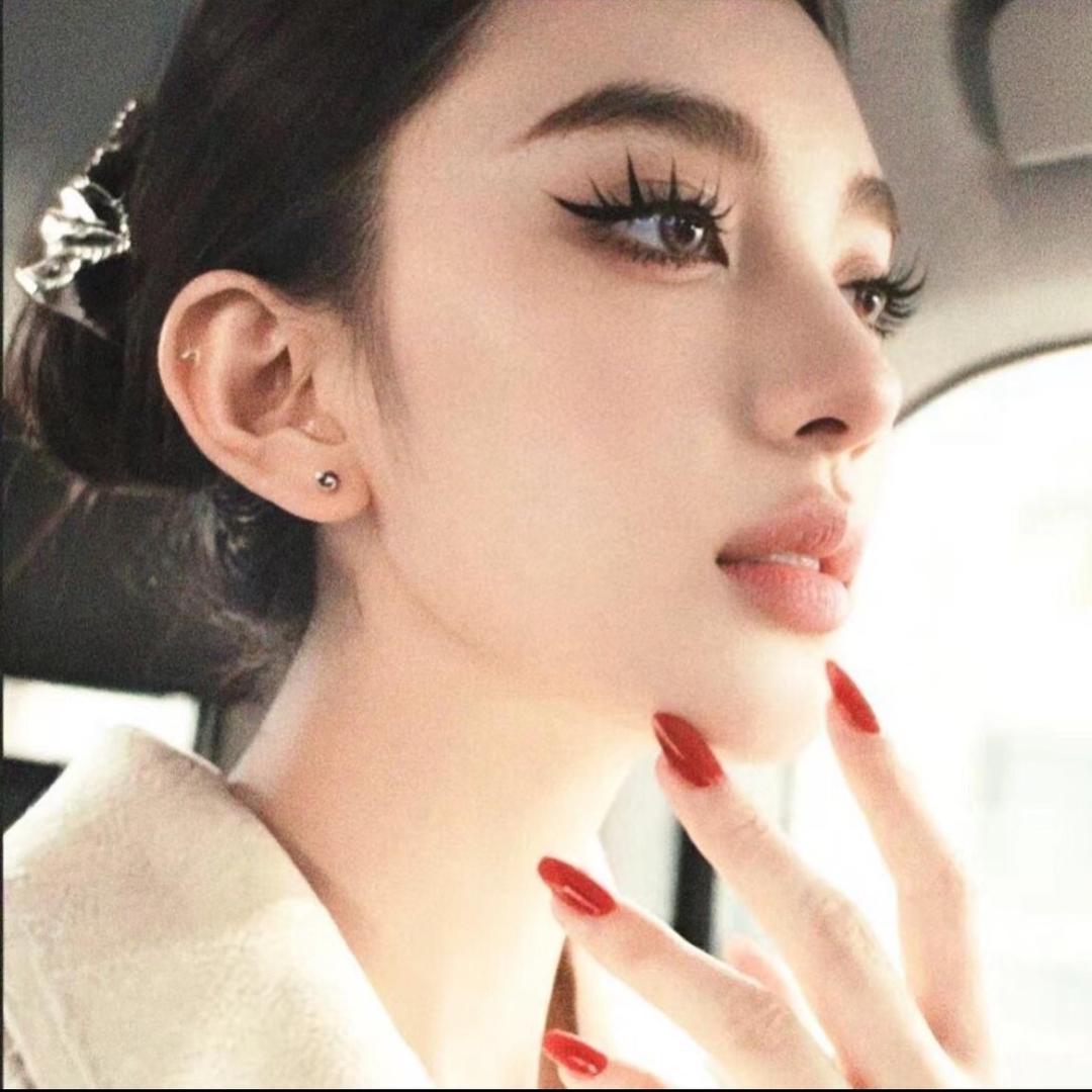 F·