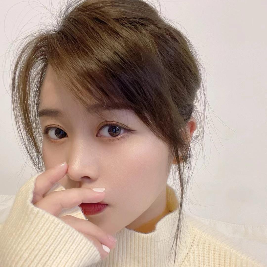 王小 菜菜C。
