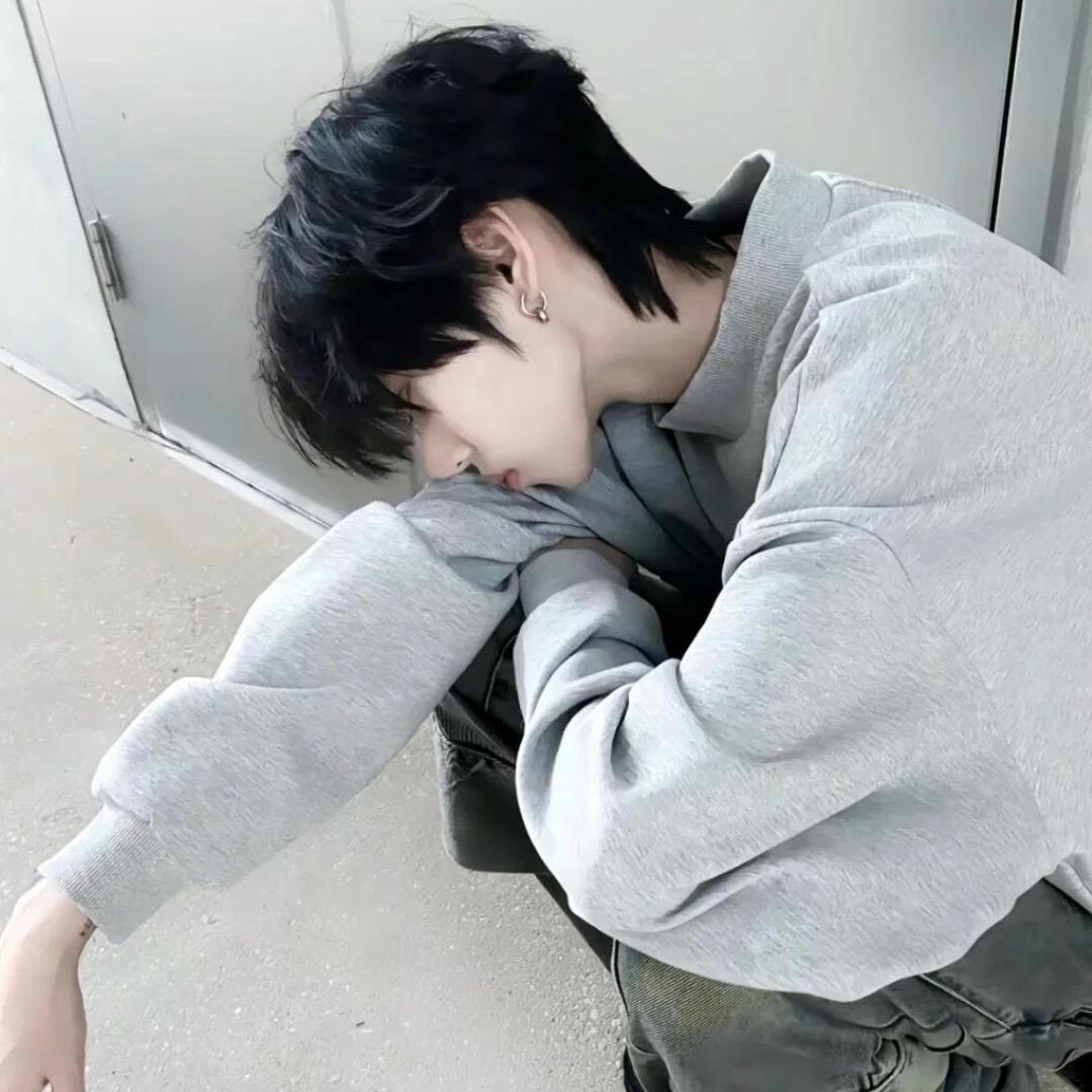 述白.ℳ 👑很甜