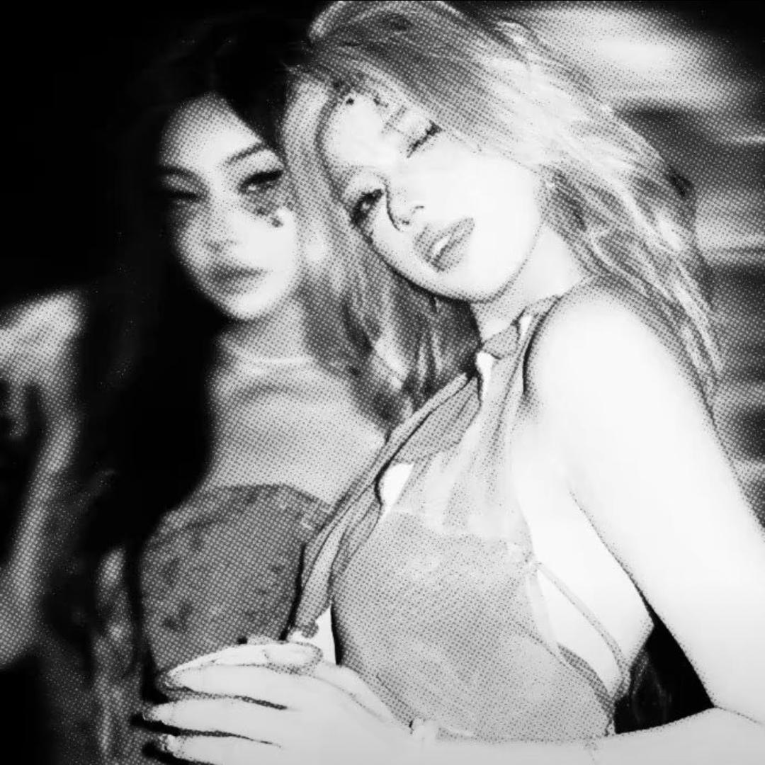 ㅤㅤㅤㅤㅤ冷冰冰。