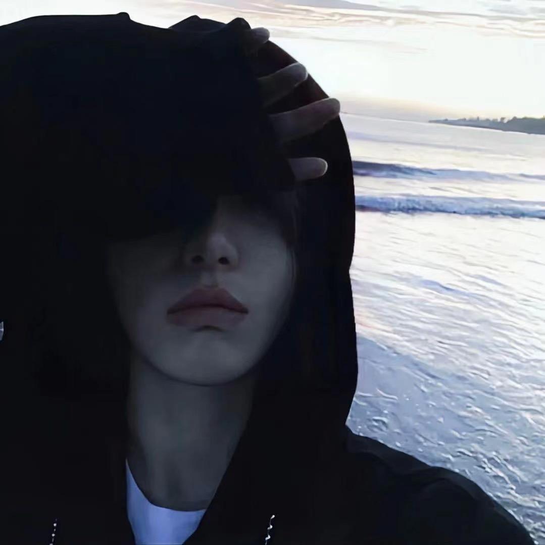 为女高中生心动