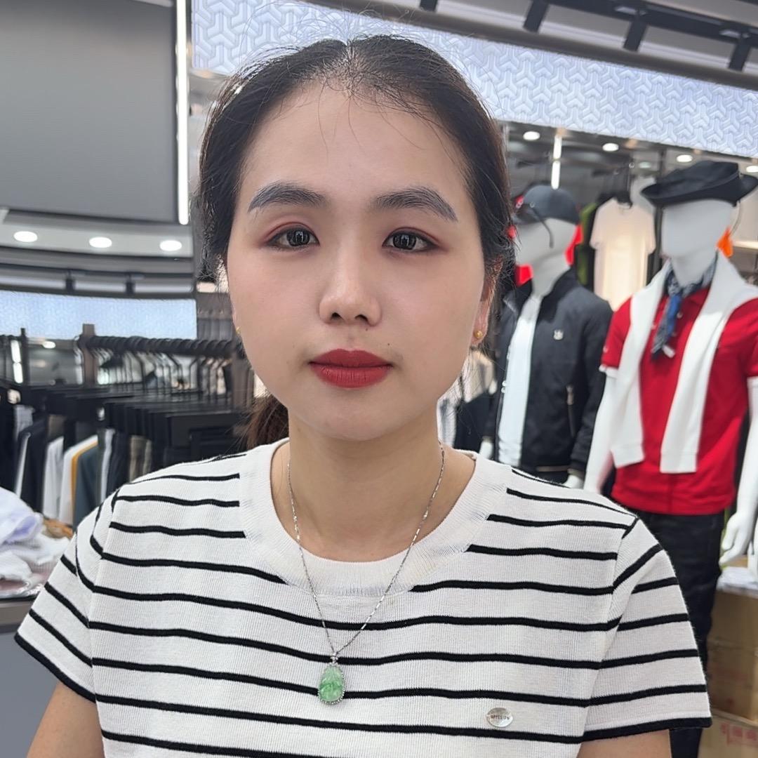 贵阳博度男装老板娘