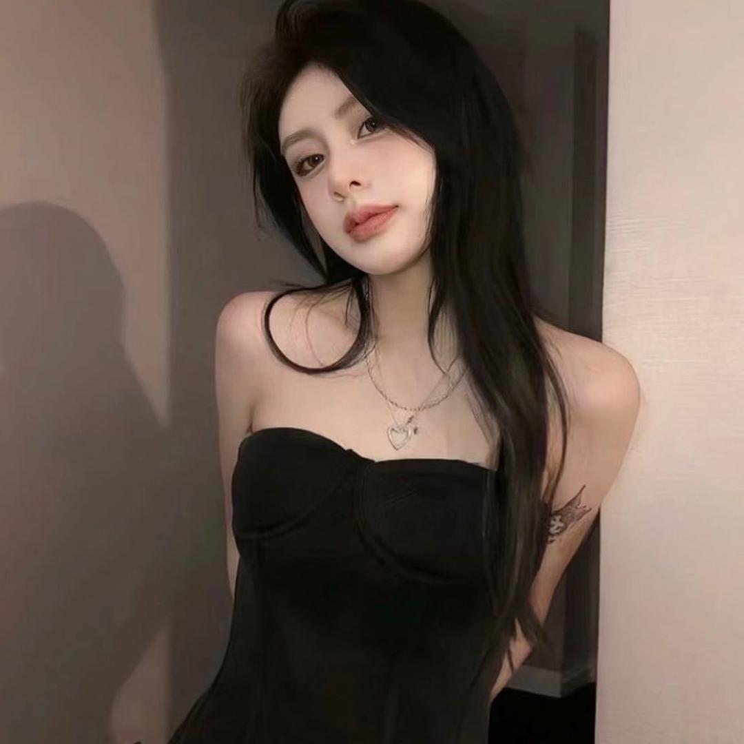 H嘉嘉.