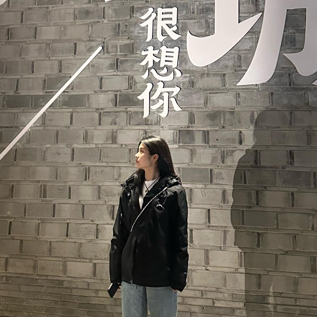 “微光”🎆