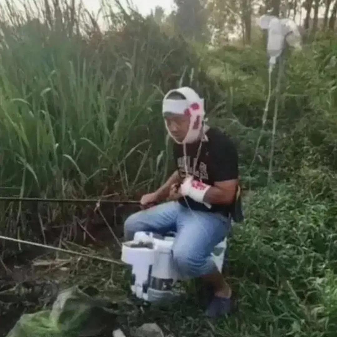 *普通市民•