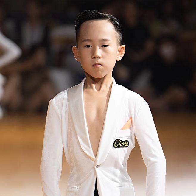 壮哥👦小橙子👧