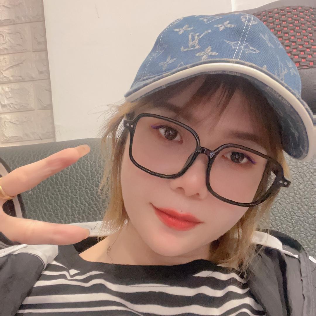 鹤岗市万像汽车销售有限公司