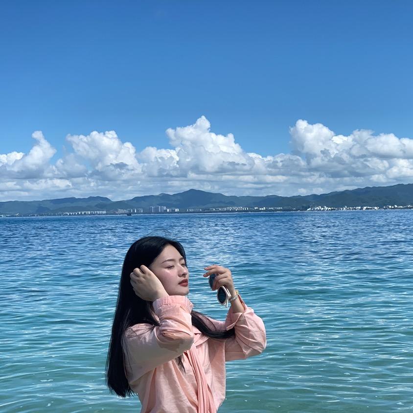 小小很哇塞🦊