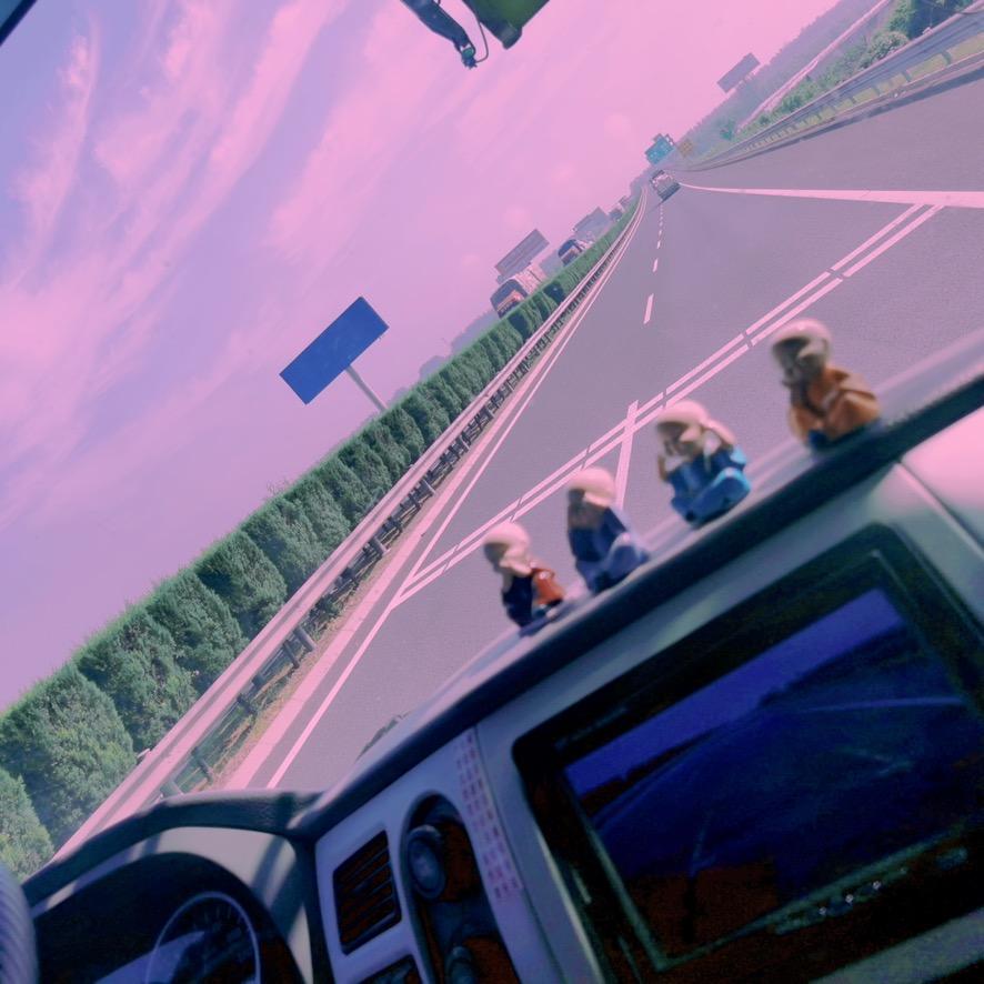 微光吹过薄荷绿°