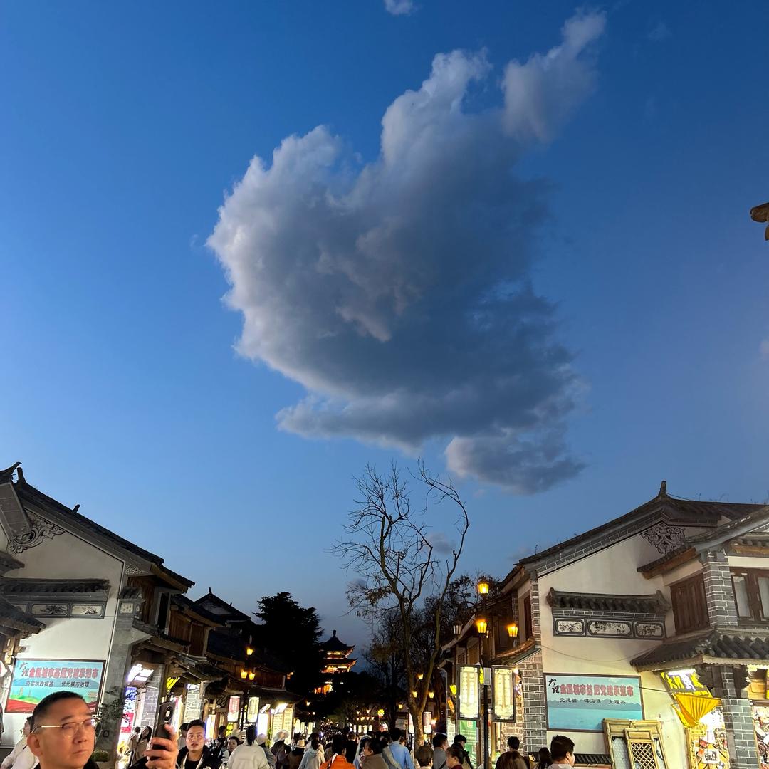 老默眼中有光