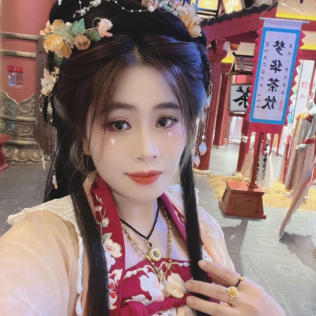 NHƯ  TIỀN 💰 TỆ