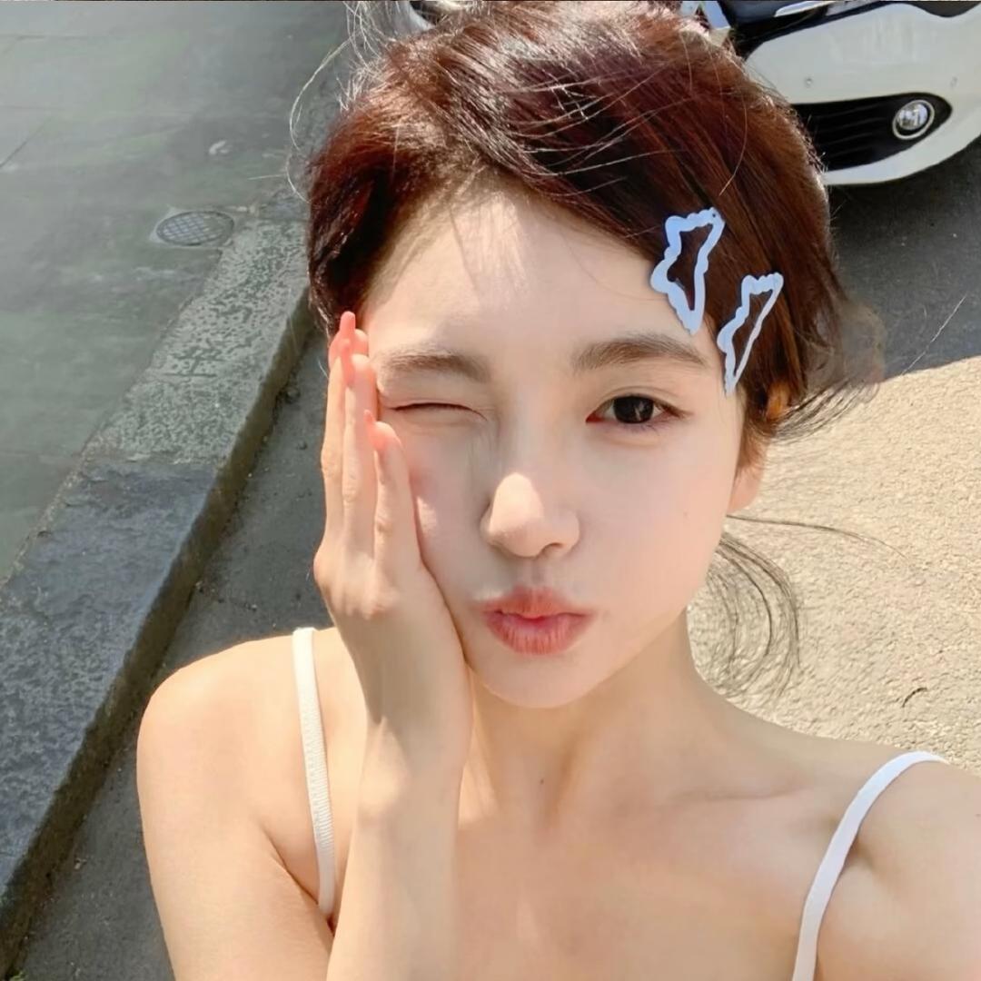 小鱼不吃🐟