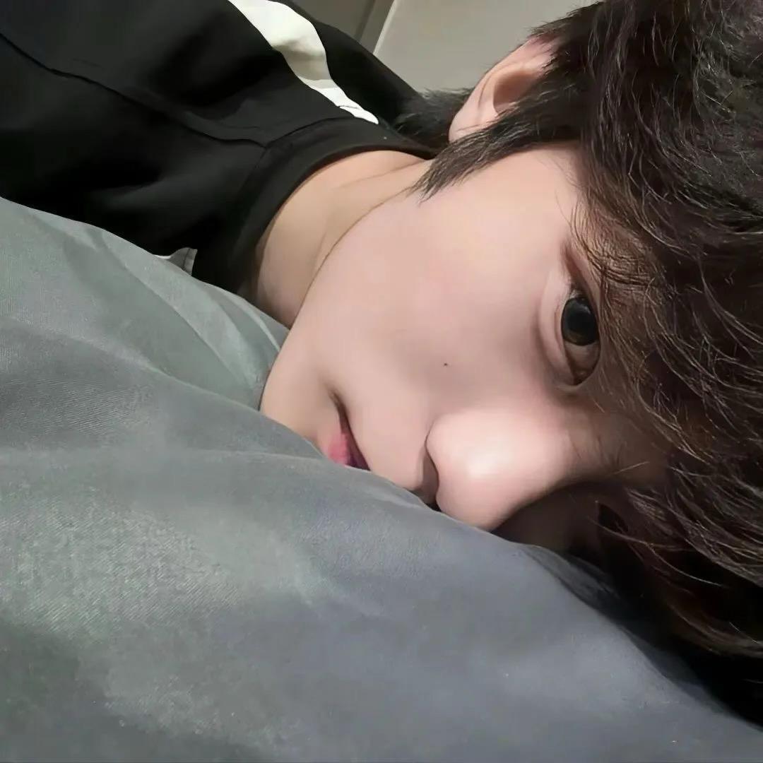 小杨想睡觉.