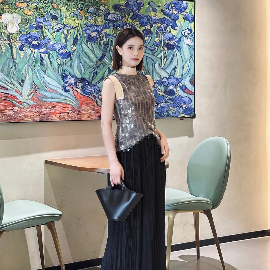 芭菲时装设计师-媚媚