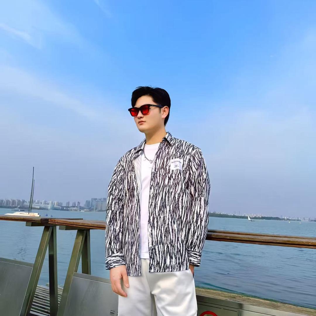 爱理财的小胡