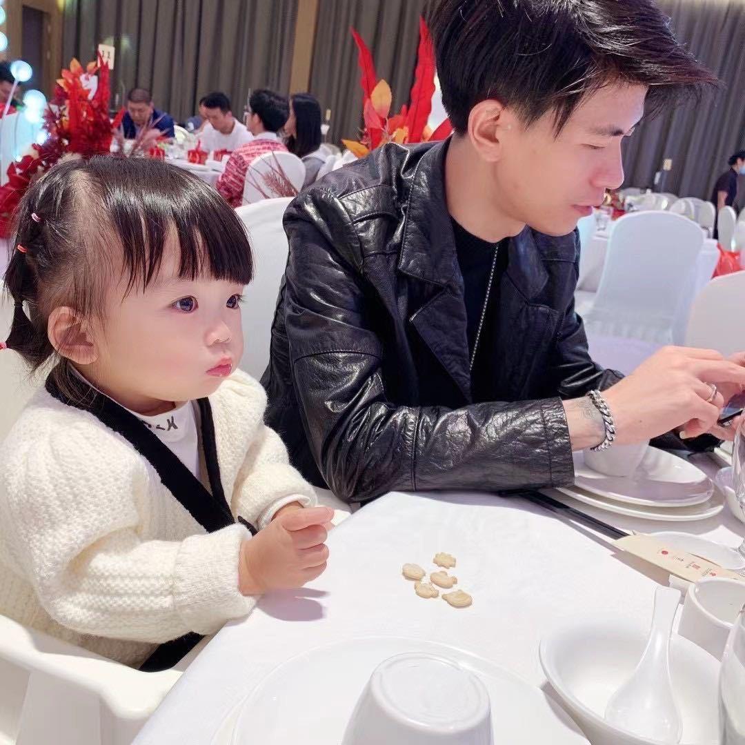 西柚家服装工厂店