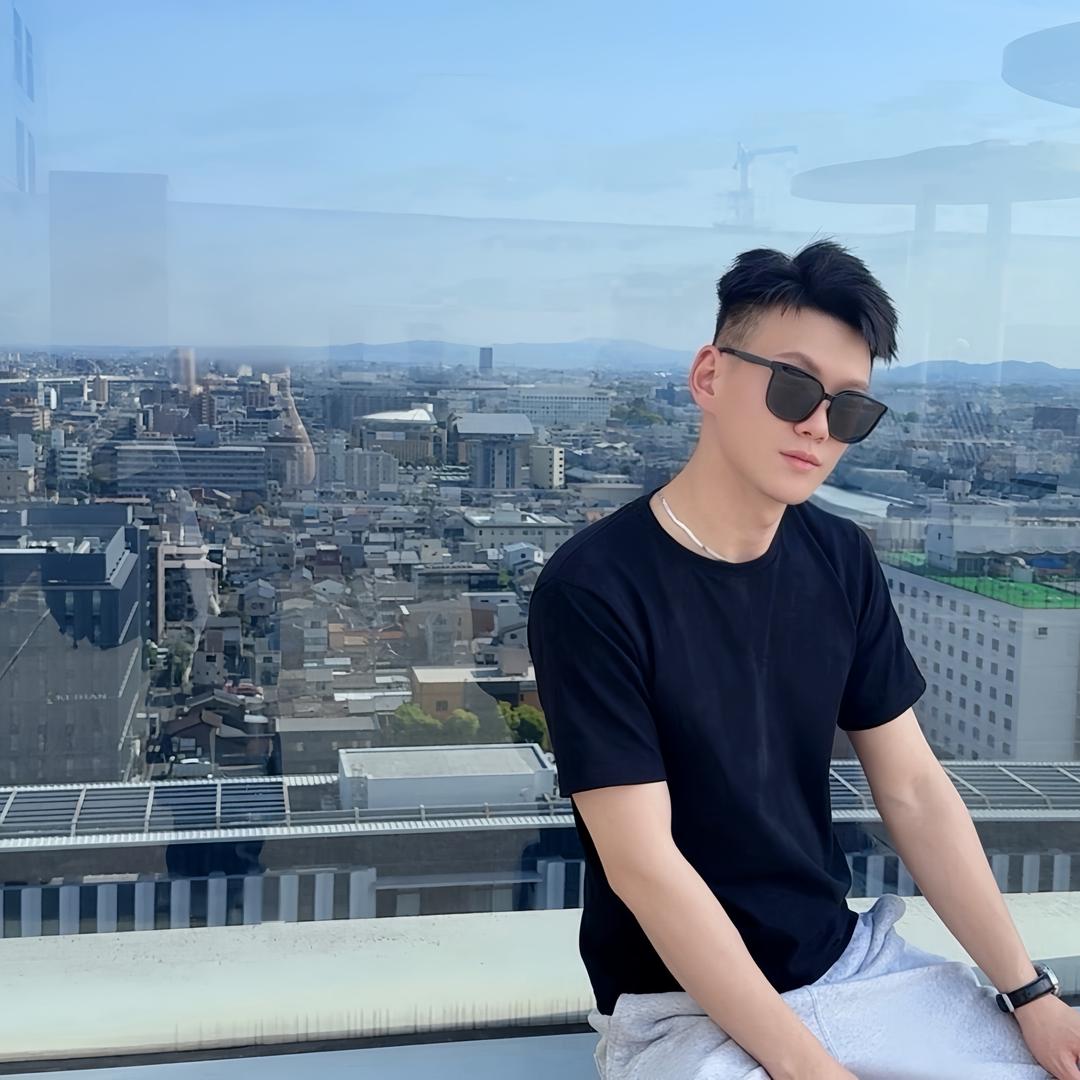 .     MENG偉🚶‍➡️
