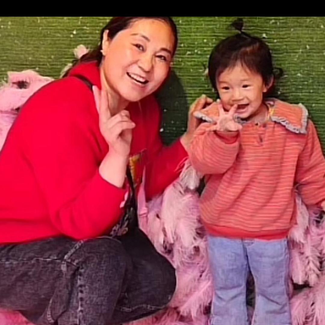 聪明的大头薇奶奶