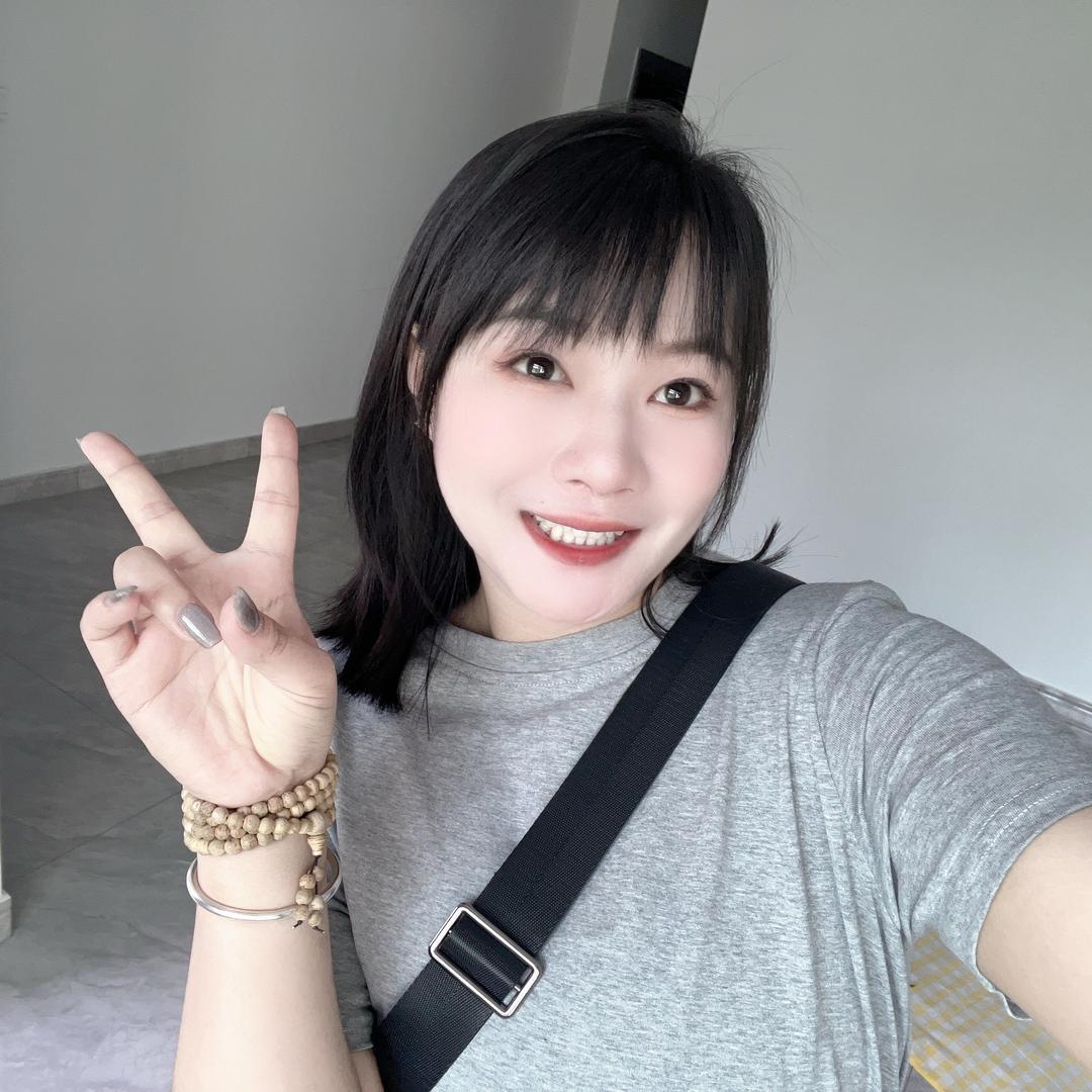 思思