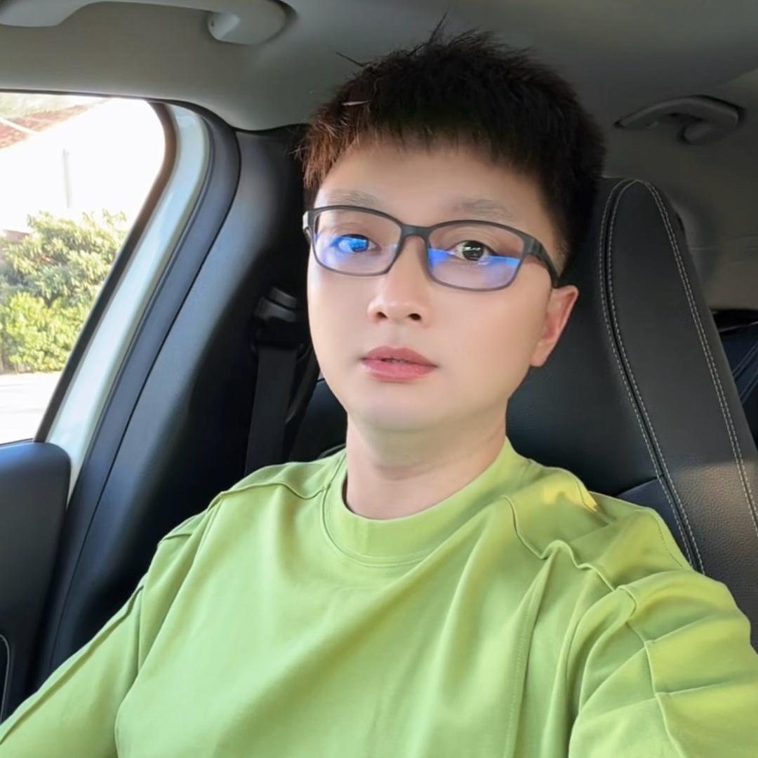 ༺༈༃劉·副·官༃༈༻
