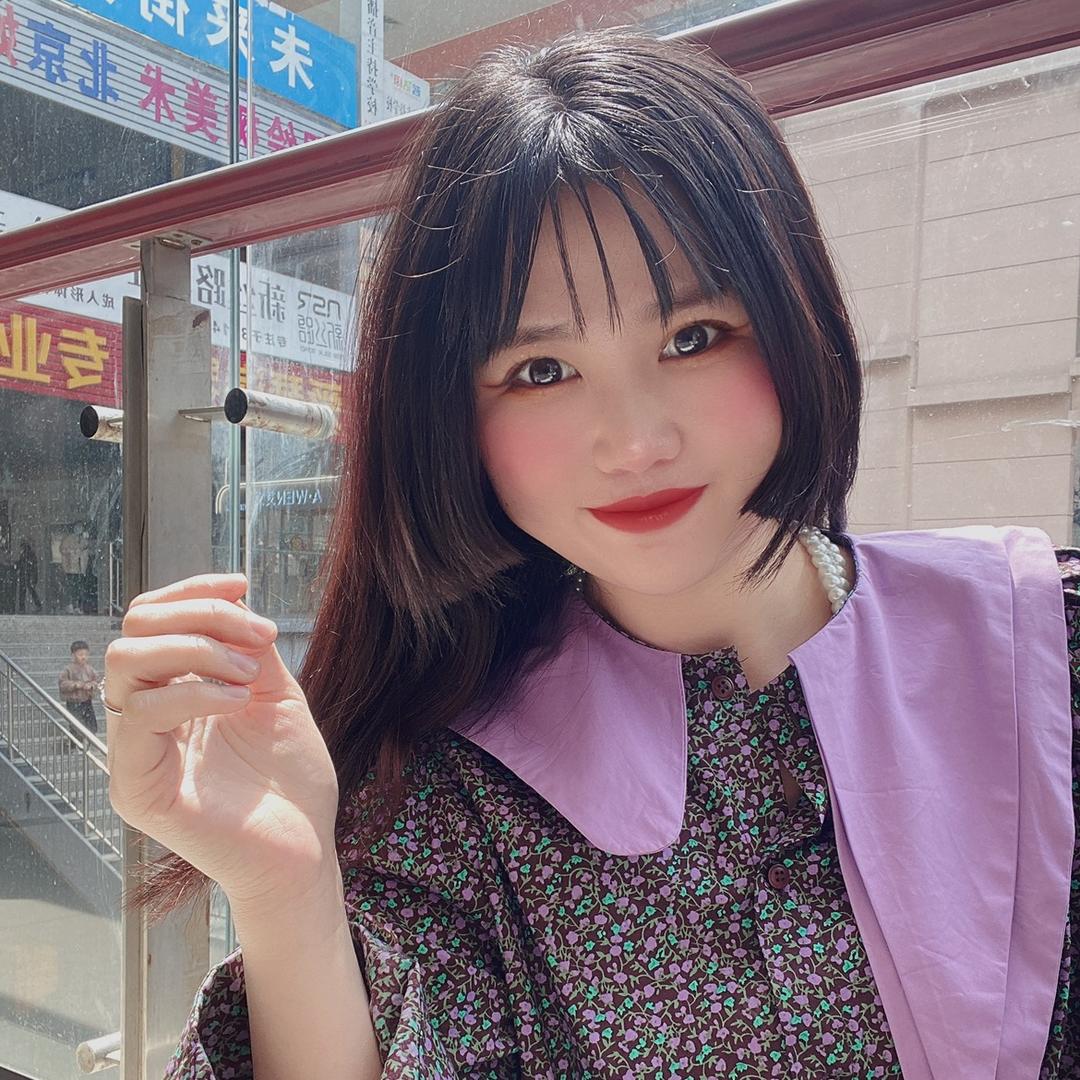 上蔡如初见玲服装店