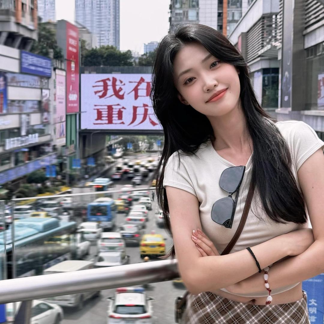 川渝带团导游| 小婧