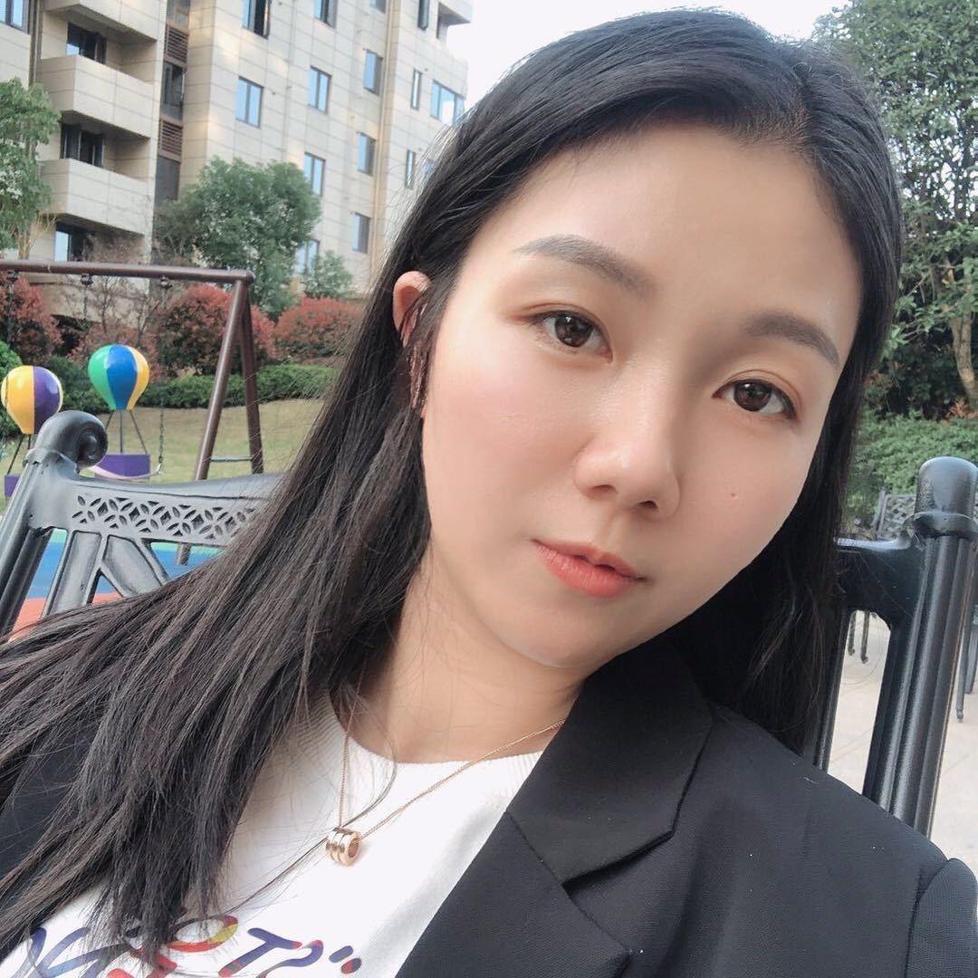 顶磊豪华别墅大门