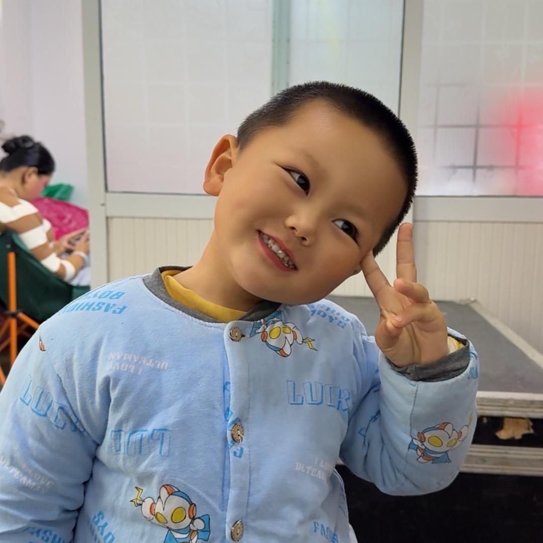 爱打鼓的桐桐