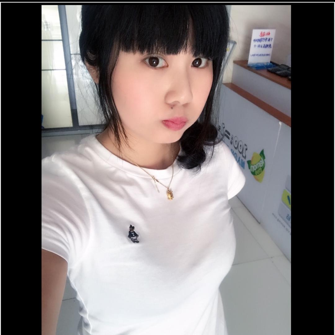 小唯（鸡头果新鲜上市）