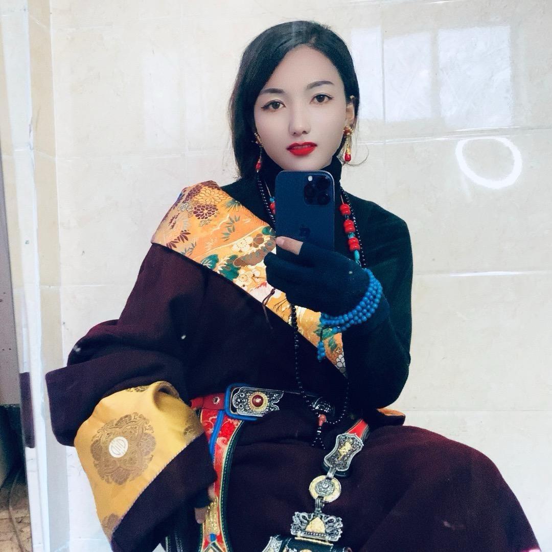 🏝️央金曲吉