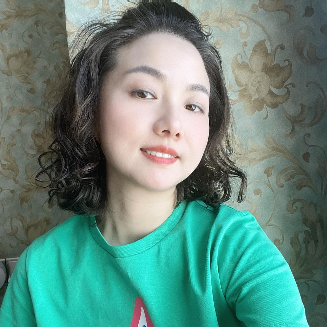 蓝天姐七《晚上 19:30》