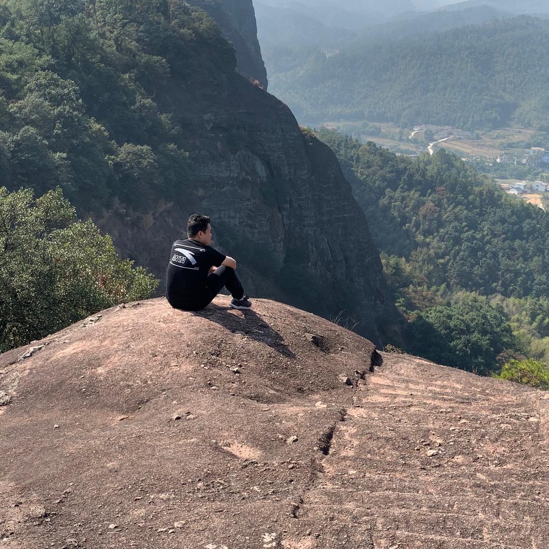 南雄卖车、修车的胖子（百邦汽贸）