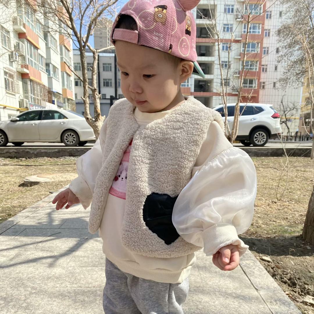 瑶爱吃橘子